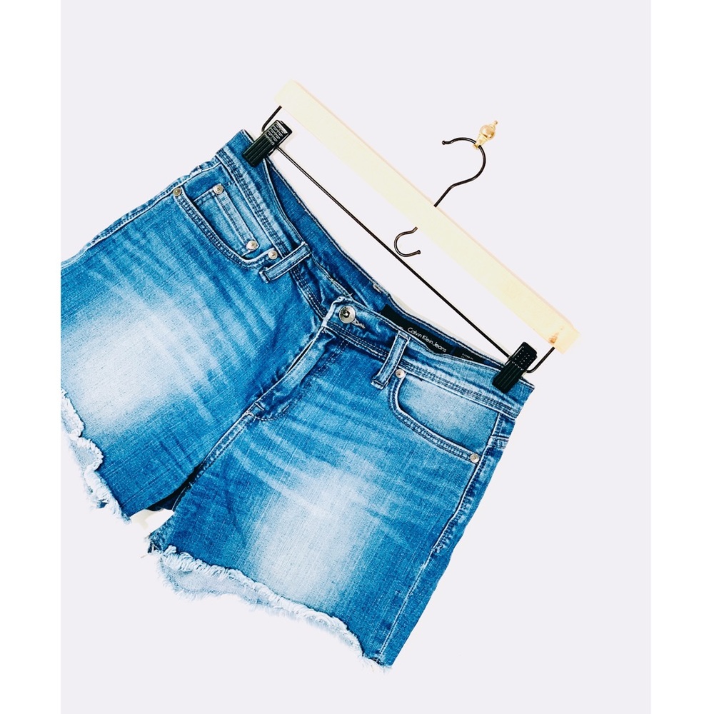 Calvin Klein High Waist Raw Hem Jean Shorts 28/6